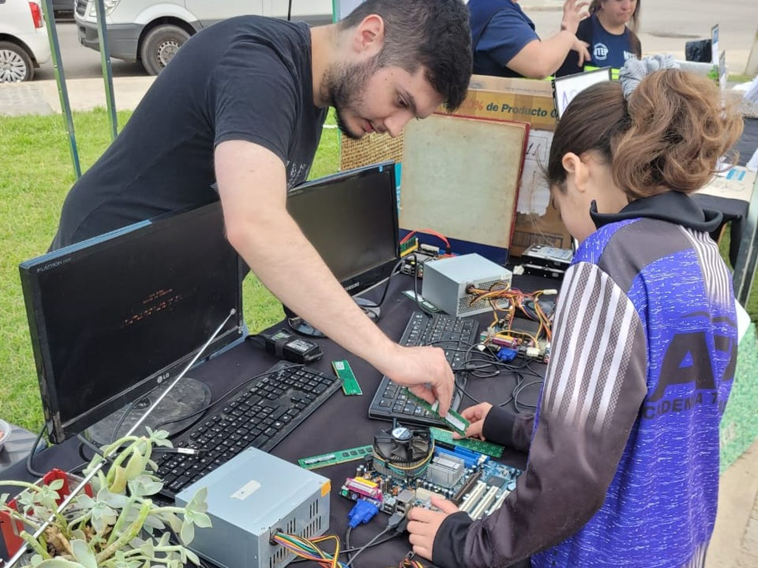 Tecnología que se descarta, compromiso ambiental para recuperarla