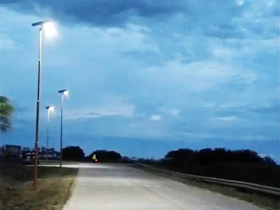 San Francisco y Frontera habilitaron luminarias LED en el acceso al camino interprovincial