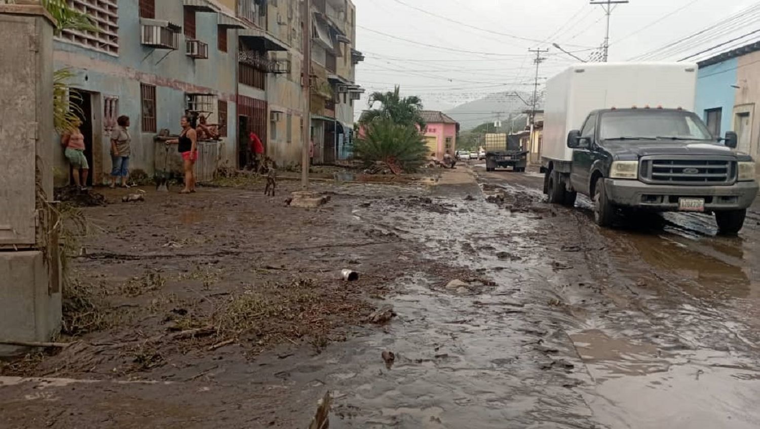 GOBIERNO ALISTA PLAN de FINANCIAMIENTO para  comerciantes afectados por la tragedia de Cumanacoa