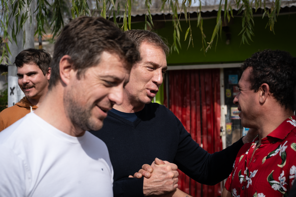 Santilli respaldó a Rey y recorrió El Amanecer junto a los candidatos locales