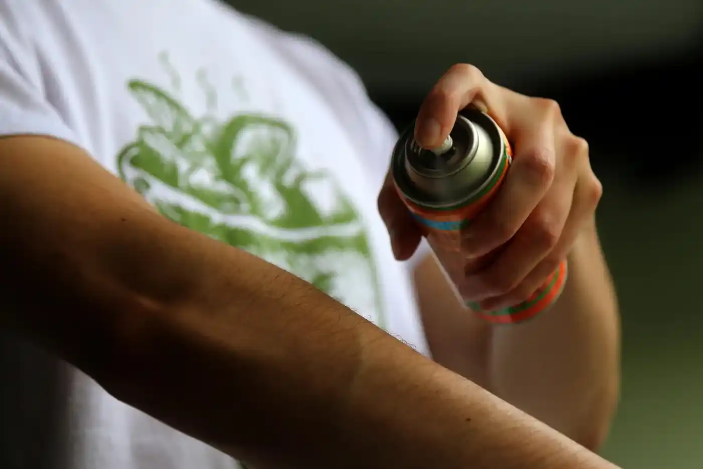 El Gobierno busca aumentar la producción de repelentes antes de la llegada del verano