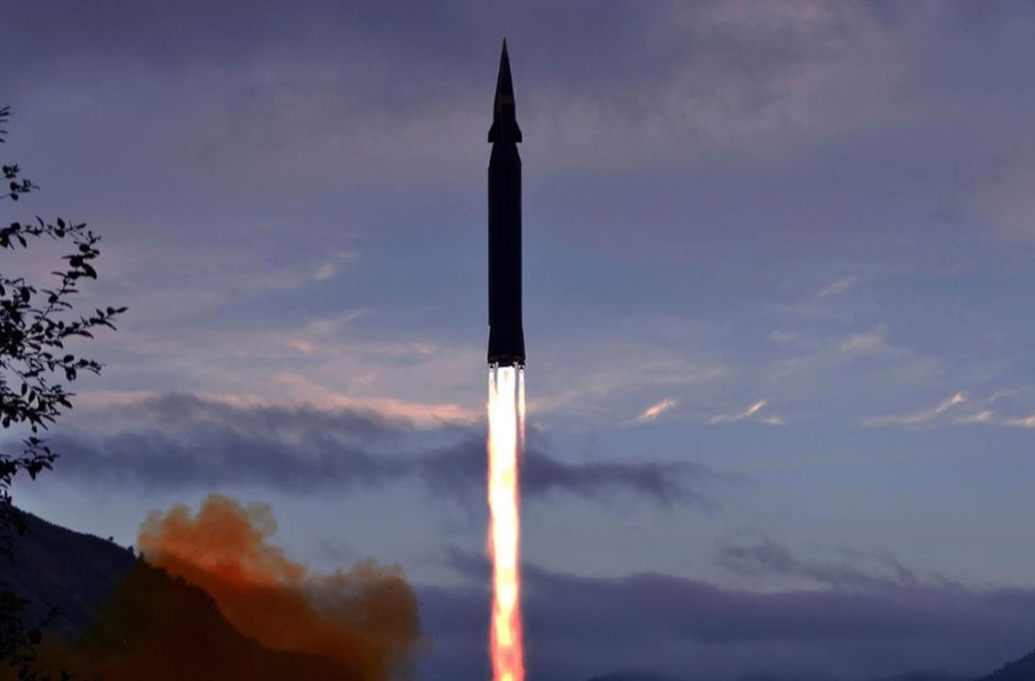Corea del Norte declaró que la prueba de su primer misil hipersónico fue exitosa