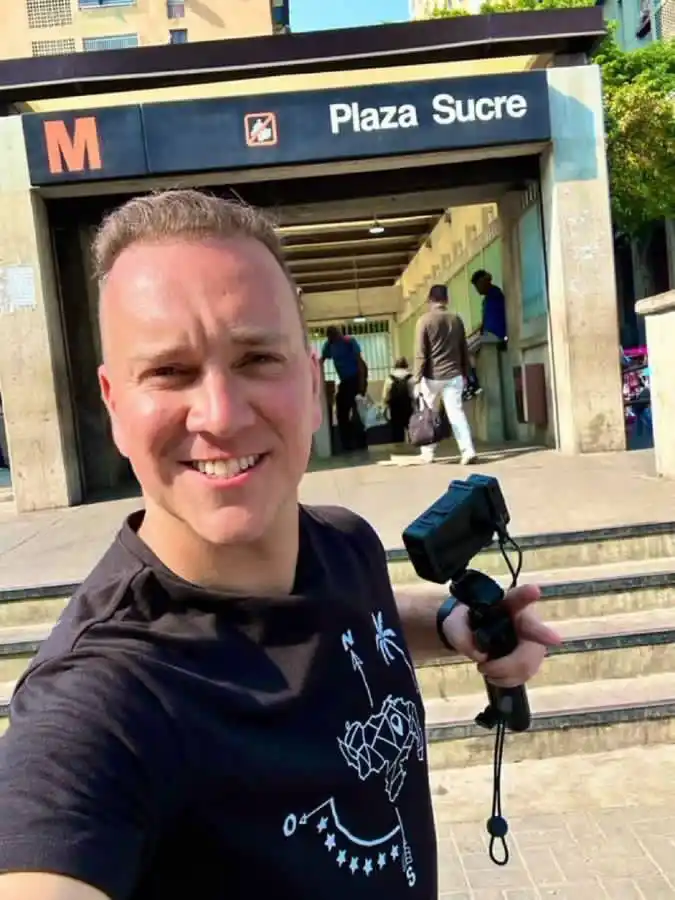 Detienen al youtuber Óscar Alejandro en Maiquetía acusado de terrorismo