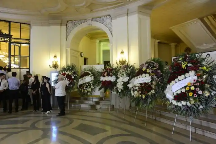 Cientos de personas despiden a Débora Pérez Volpin en la Legislatura