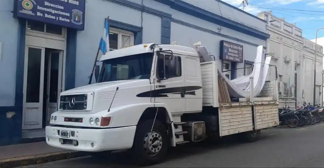 Estafa: importante operativo culmina con un detenido y el secuestro de materiales