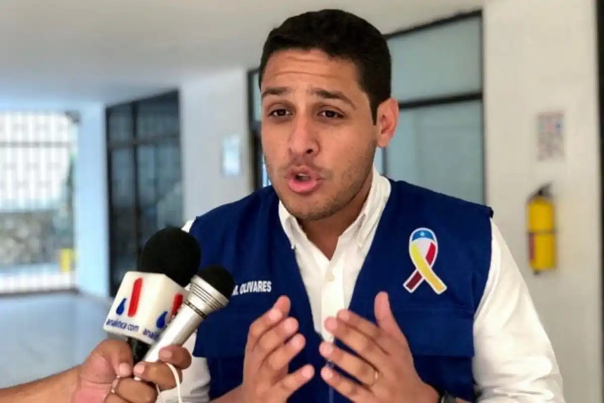 Olivares fustiga a Maduro: «no tiene sentido hospitalizar a los pacientes asintomáticos»