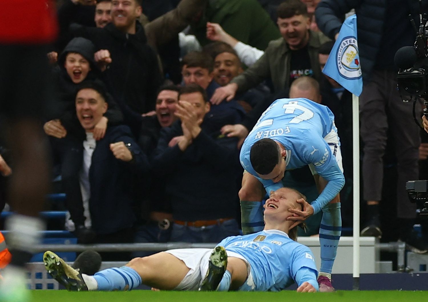El clásico de Manchester quedó en manos del City