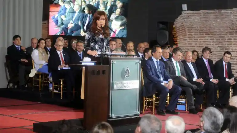 La Presidenta negó que el nuevo Código promueva pesificación de depósitos y deudas