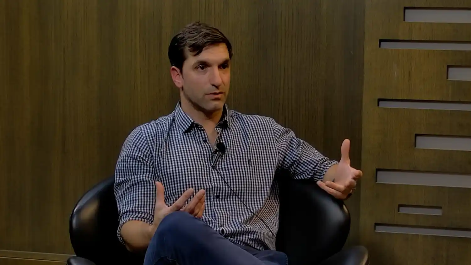 Mariano Parisi, médico traumatólogo en diálogo con Eco Salud de El Eco Multimedios.