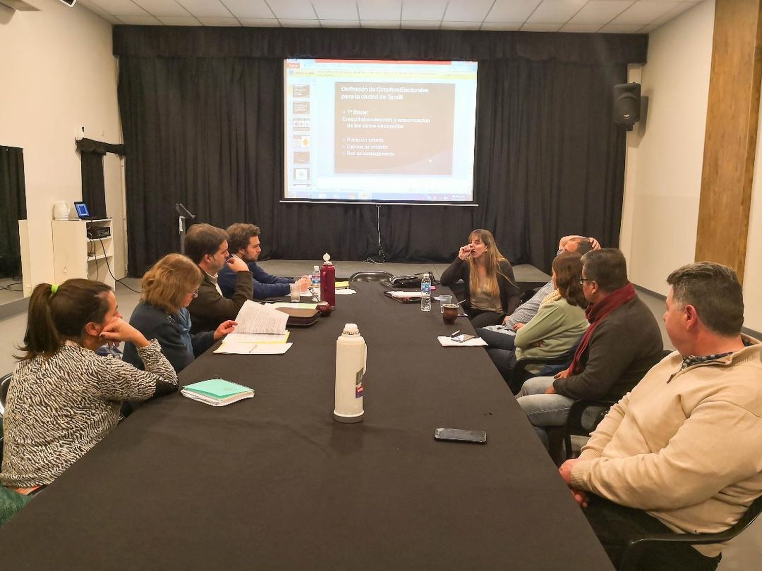 Reunión para tratar los circuitos electorales