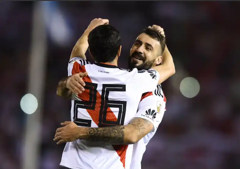 River aceleró y pasó por encima a la «Academia»