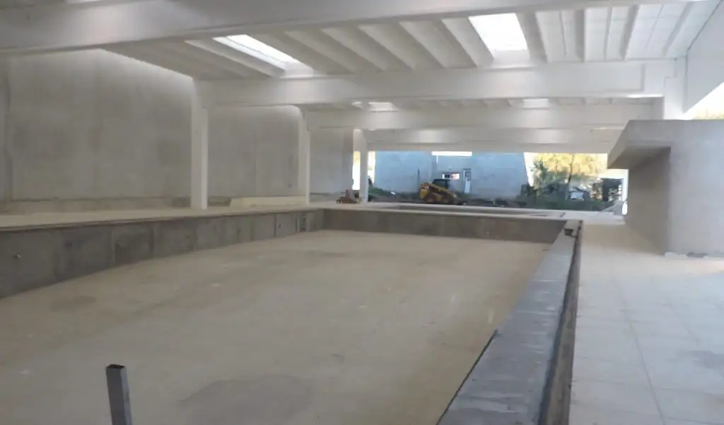 Nueva etapa de la construcción del complejo de piletas climatizada en el CEF 42