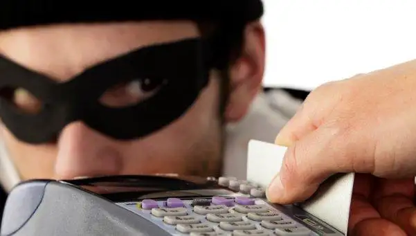 Crecen las estafas con tarjetas de crédito y débito