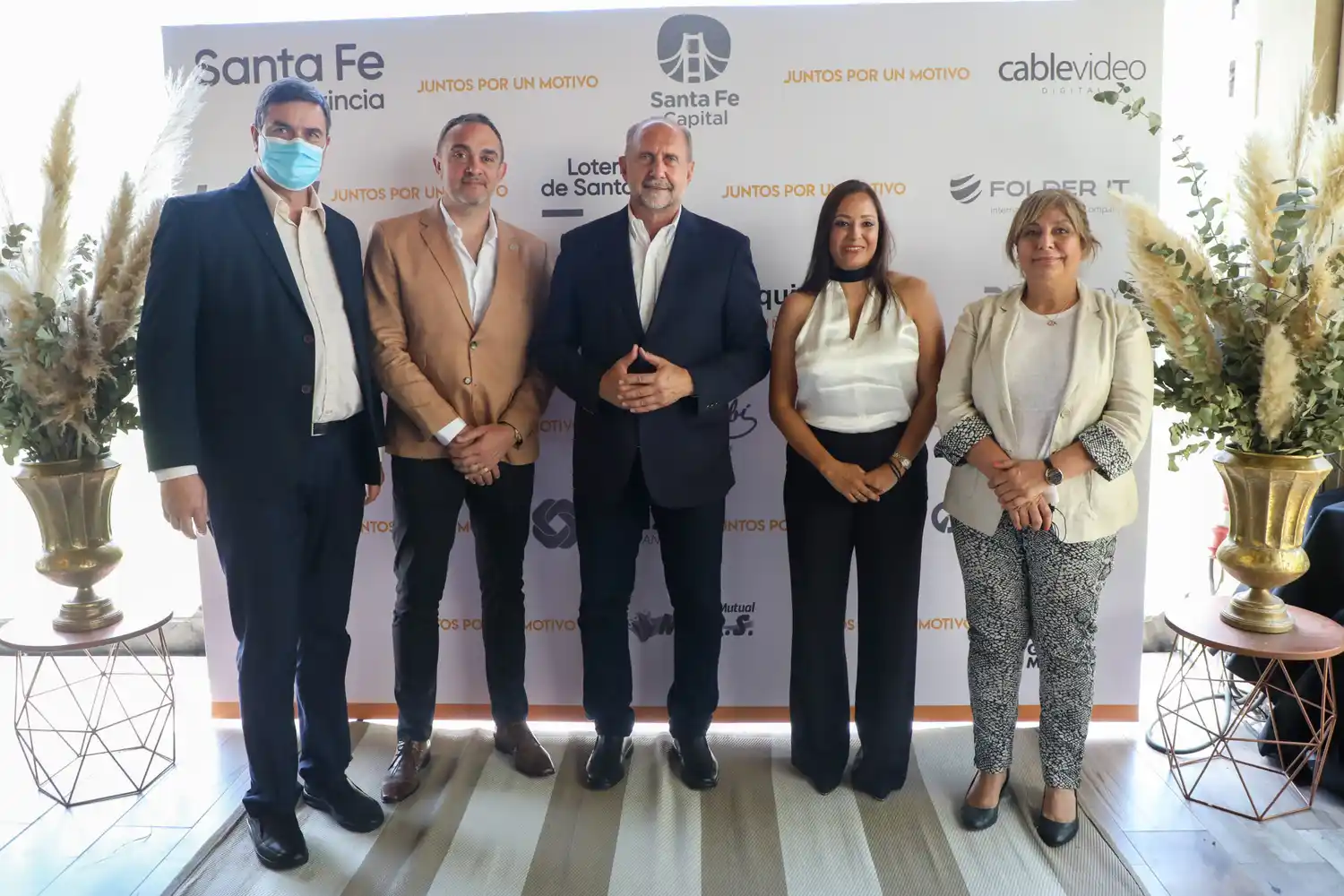 El gobernador participó de la 13° gala anual de la Fundación Mateo Esquivo
