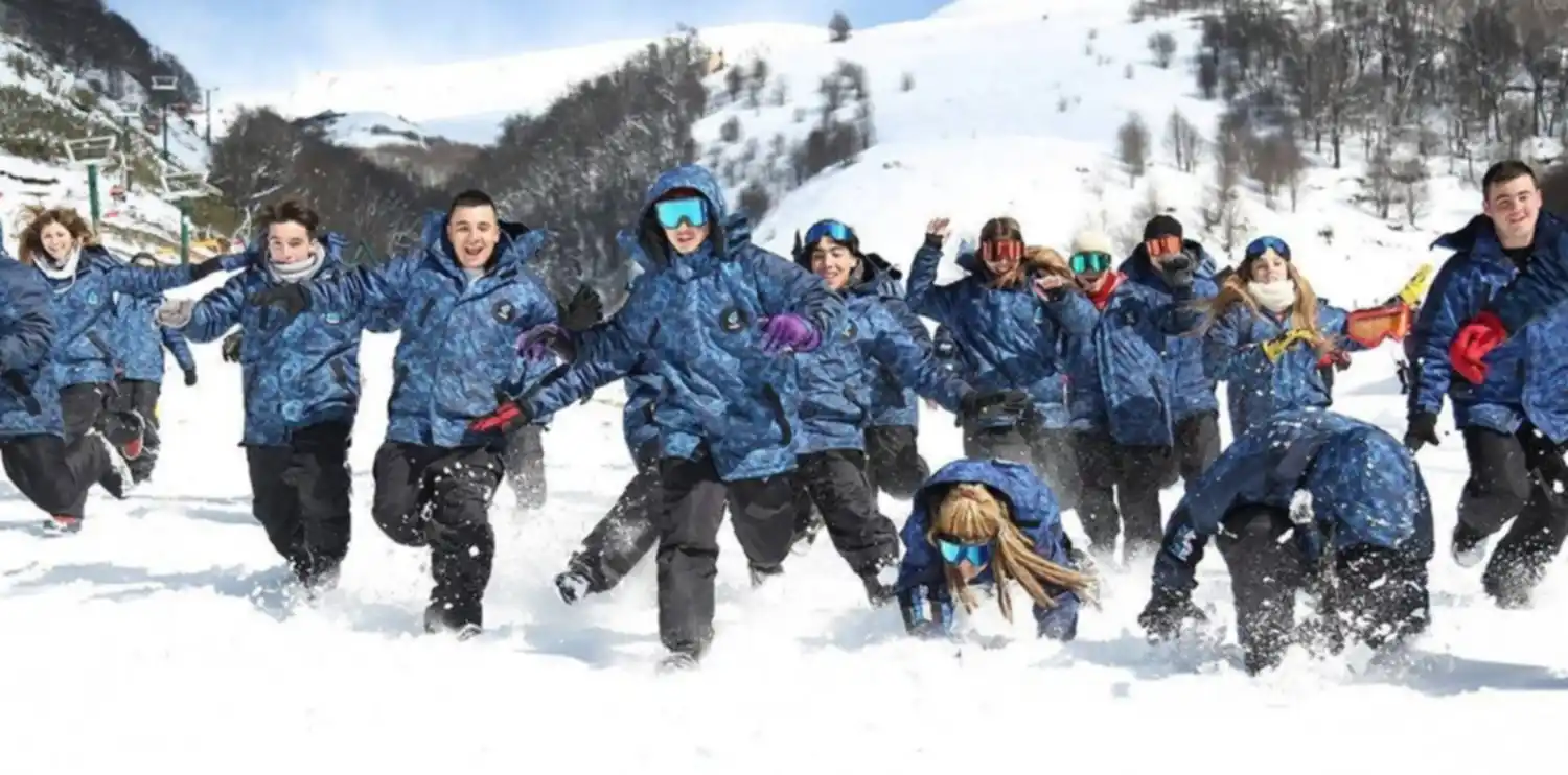 Egresados: se prevé volver cuando se autorice ya que los viajes se siguen pagando