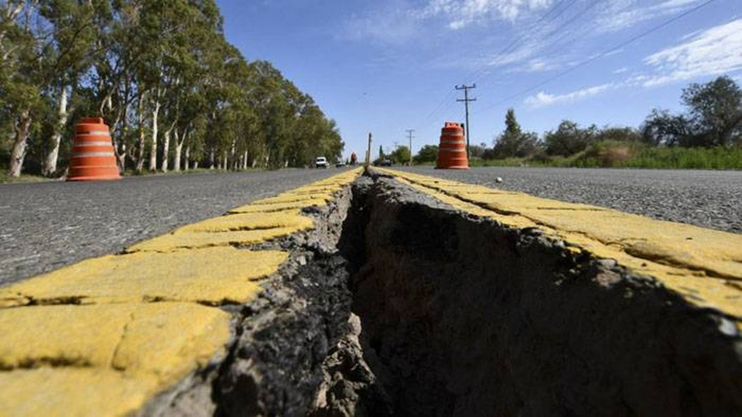 El Gobierno nacional entregó  $ 400 millones para asistir a los damnificados por el sismo