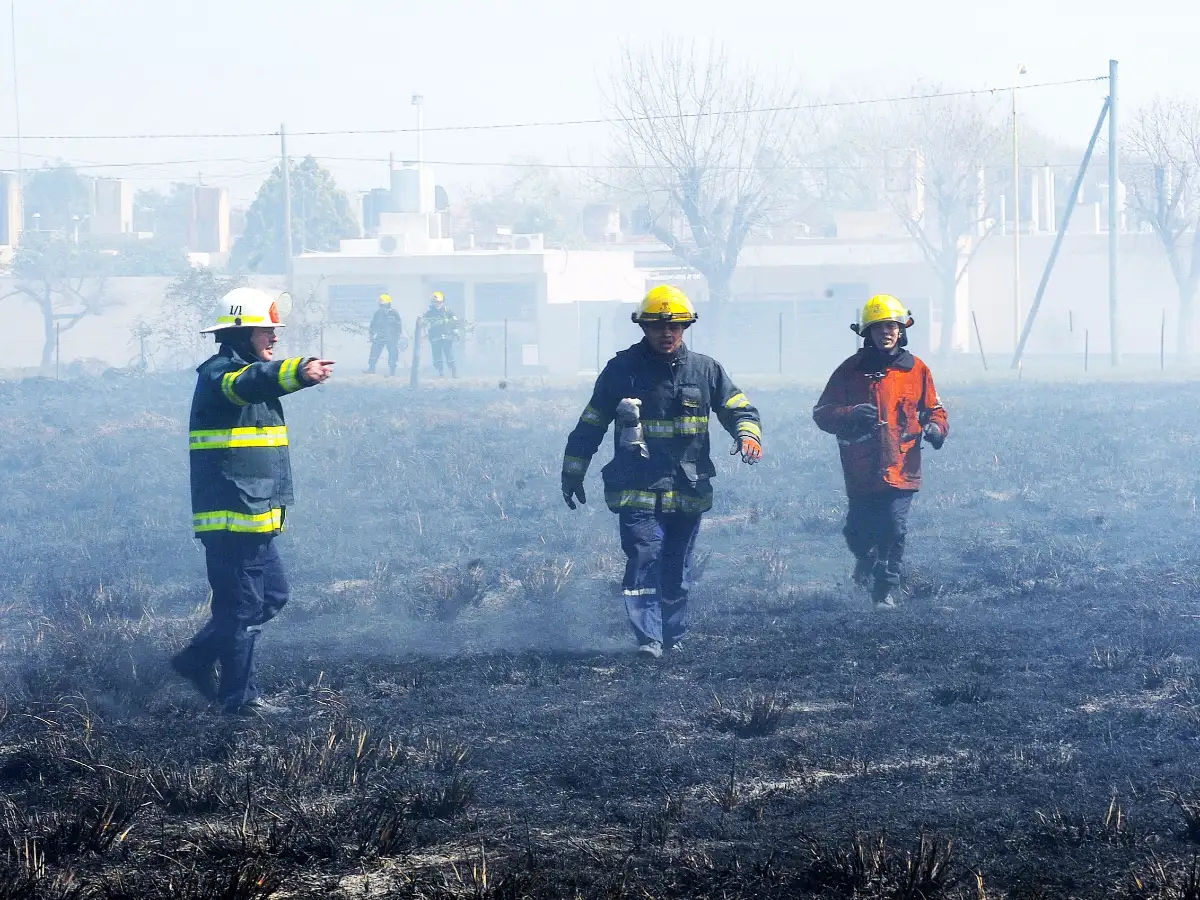 Oficializan la eliminación de impuesto en facturas de Epec para financiar un programa de combate del fuego