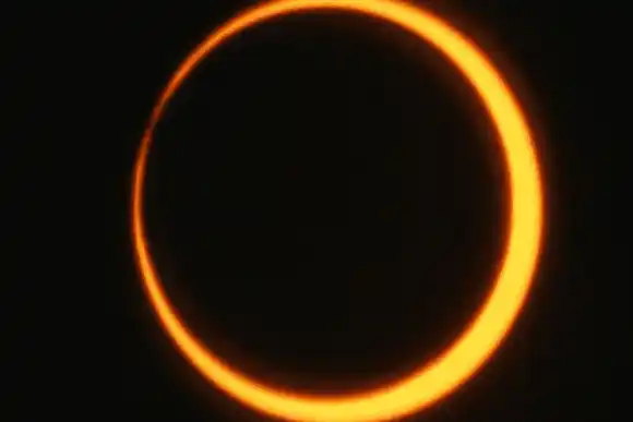 Eclipse solar anular: el fenómeno astronómico que se dará en octubre y podrá verse en Argentina