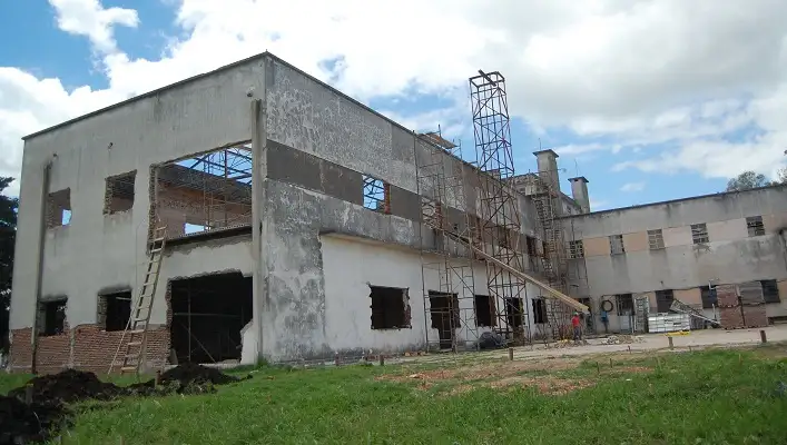 La Escuela América Barbosa muestra importantes avances en su construcción