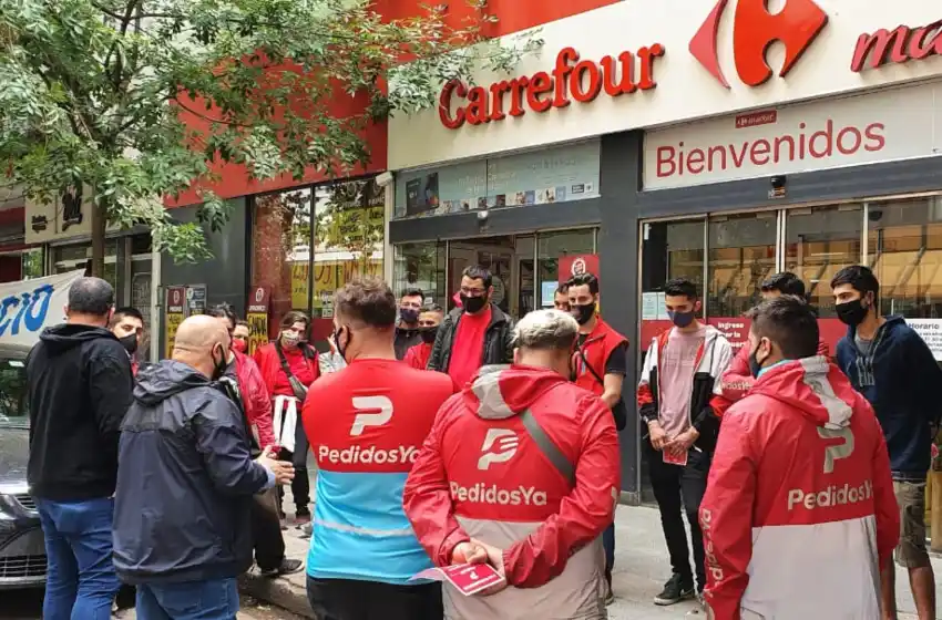 Trabajadores de Pedidos Ya reclaman el pago del bono de fin de año