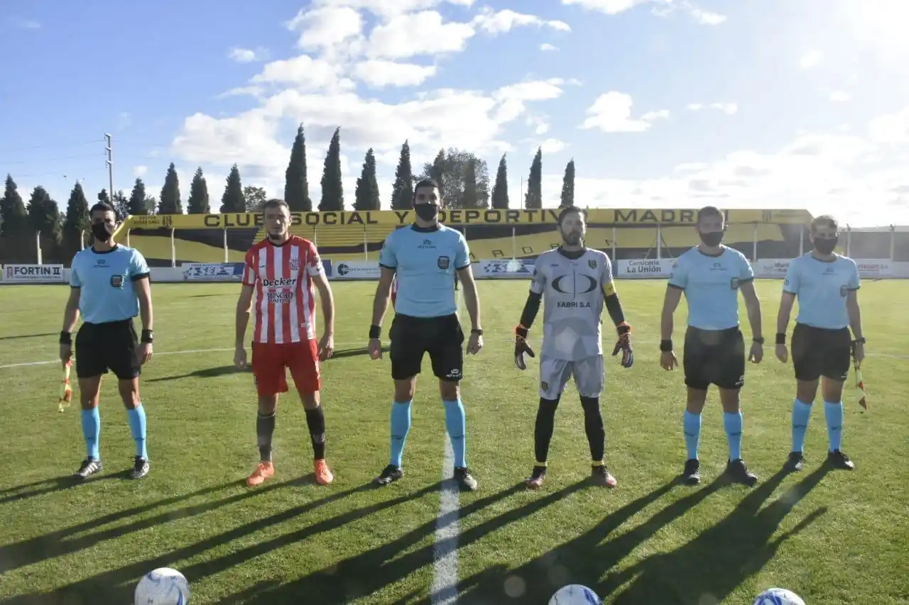 Federal A: Joaquín Gil arbitró su cuarto partido como profesional en Puerto Madryn