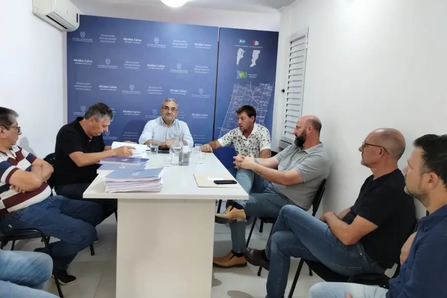 Calvo y  Ricotti  se reunieron con comunas por proyectos técnicos
