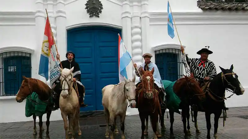 Llegaron a Tucumán los entrerrianos que cabalgaron por el Bicentenario