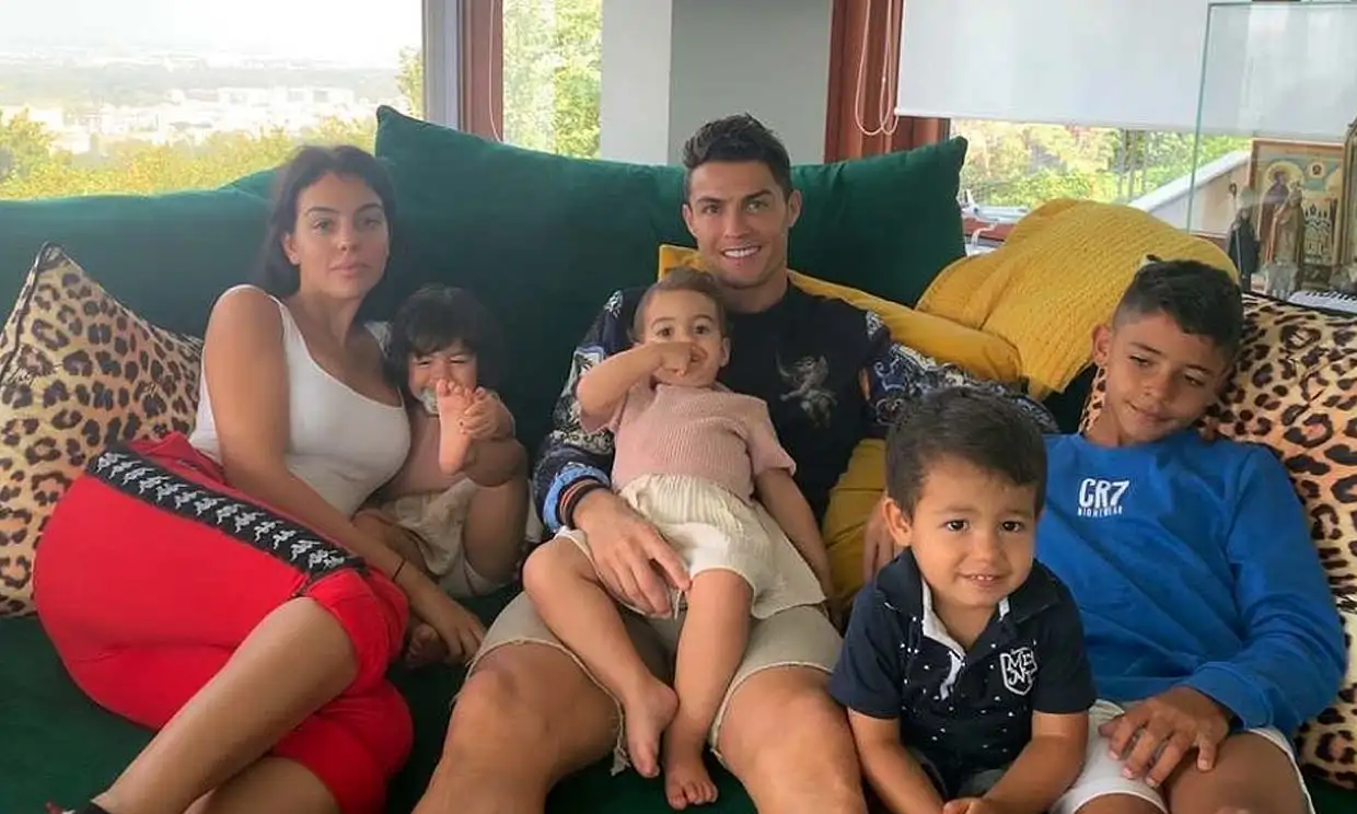 Las estrictas reglas de alimentación que tienen los hijos de Cristiano Ronaldo