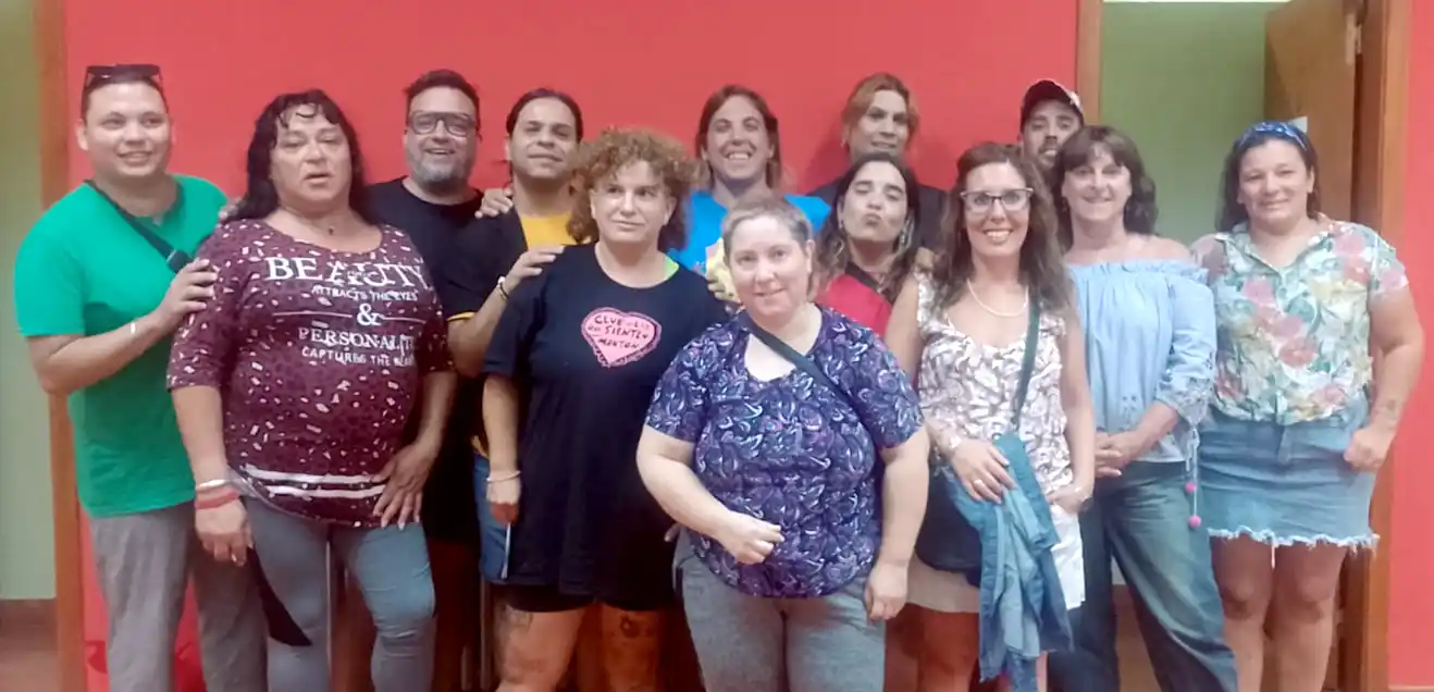 Asamblea. Los organizadores ultimaron detalles del banderazo
