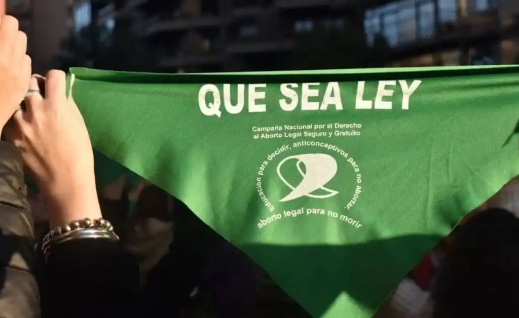 “Pañuelazo” virtual para reclamar la sanción de la legalización del aborto