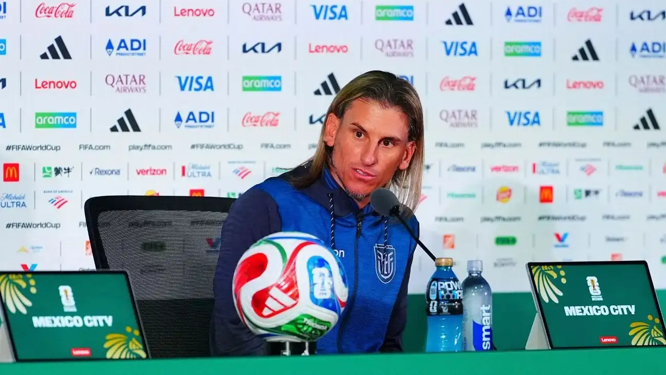 Sebastián Beccacece en conferencia de prensa durante el Mundial 2026.