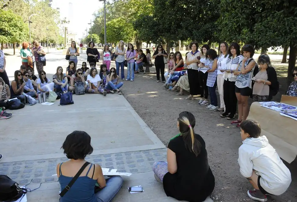 Las mujeres coparon las plazas  para debatir sobre distintos temas 
