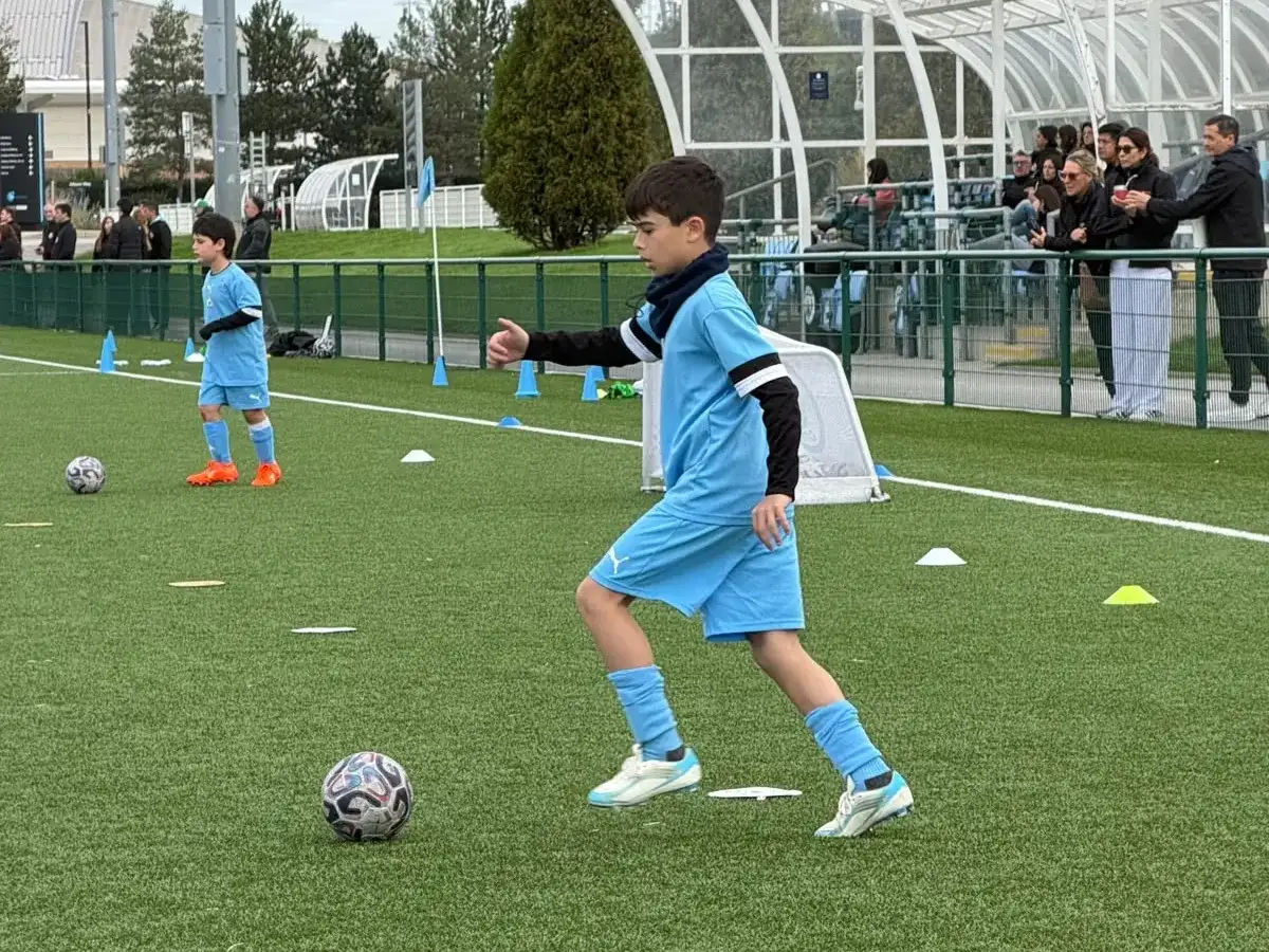 El pequeño de Gualeguaychú Bastián Icardo ya se entrena como futbolista del Manchester City