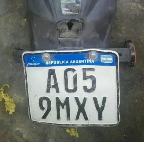 Agustín encontró una patente de moto