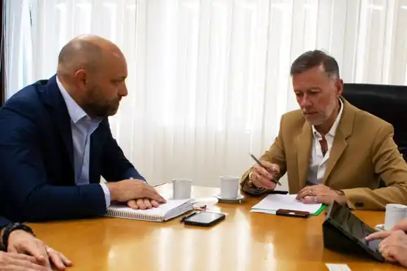 Santa Fe busca avanzar con un convenio de cooperación con Neuquén por Vaca Muerta