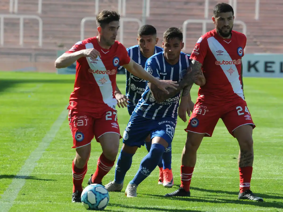Argentinos triunfó en Mendoza y sigue invicto 