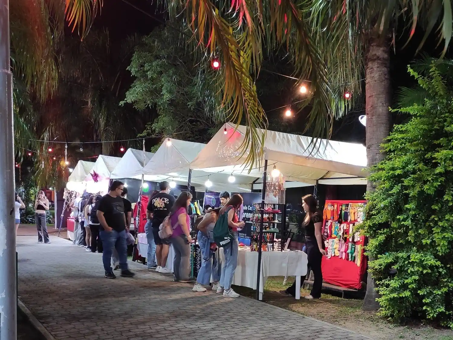 El Mercado Comunitario de Emprendedores funcionó en simultáneo en varias localidades