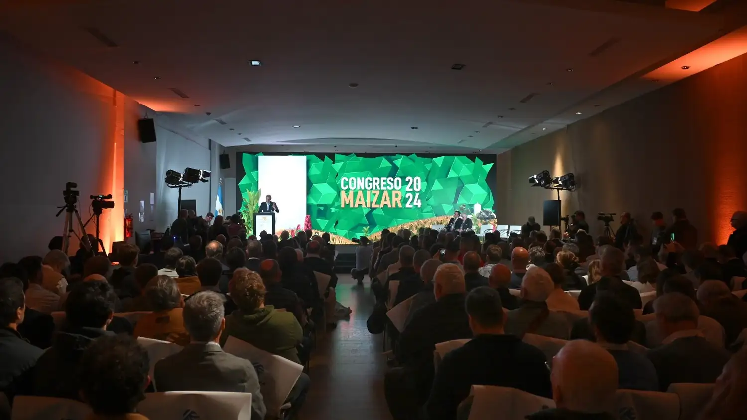 Maizar 2025 28 de Mayo en el Goldencenter