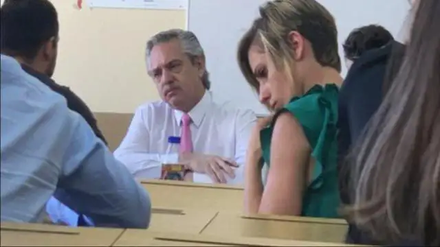 El Presidente fue a la Facultad de Derecho a tomar examen