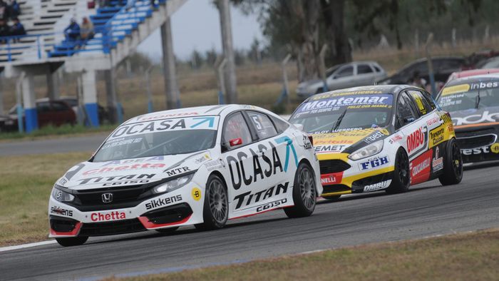Pernía se mantiene en la punta del certamen