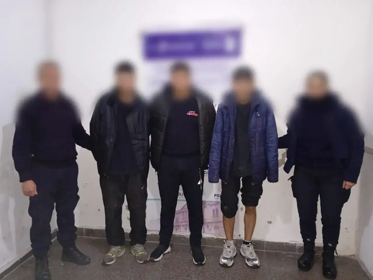Aprehendieron a tres hombres acusados de robar una barbería en el microcentro