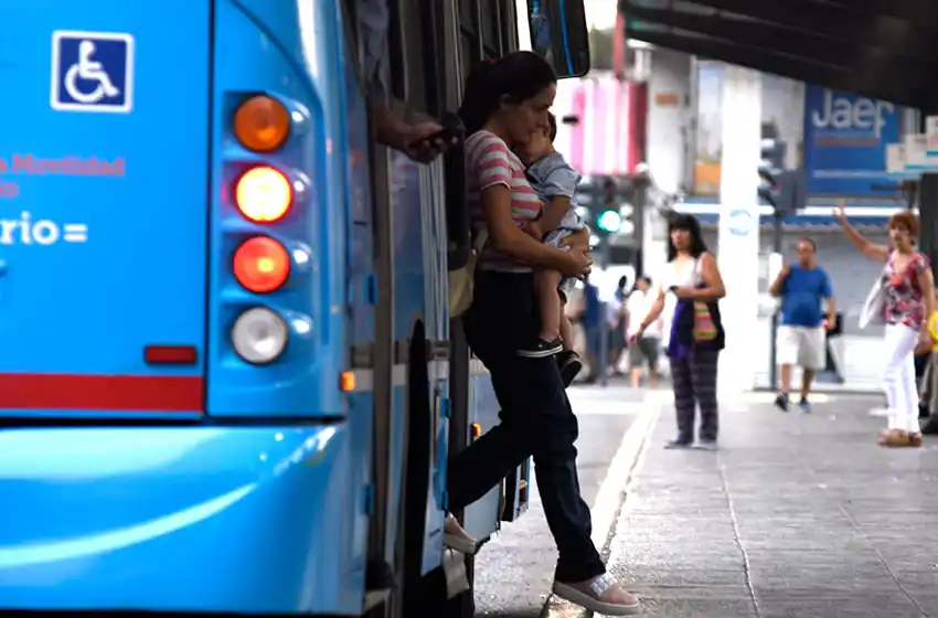 Se congelan las tarifas del transporte urbano por 120 días