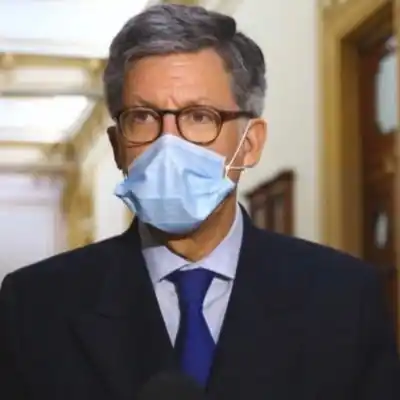 VIVANCO: “En Colombia se levanta una piedra y sale un sicario”