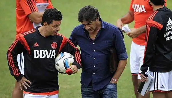 Francescoli deslizó que se viene una renovación en el plantel