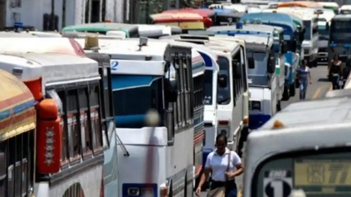Joven en situación de calle fue herido en un autobús