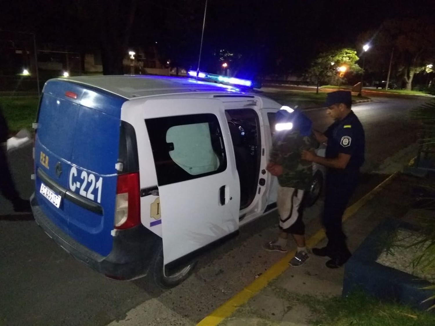 Irrumpió en el depósito municipal para llevarse su camioneta retenida