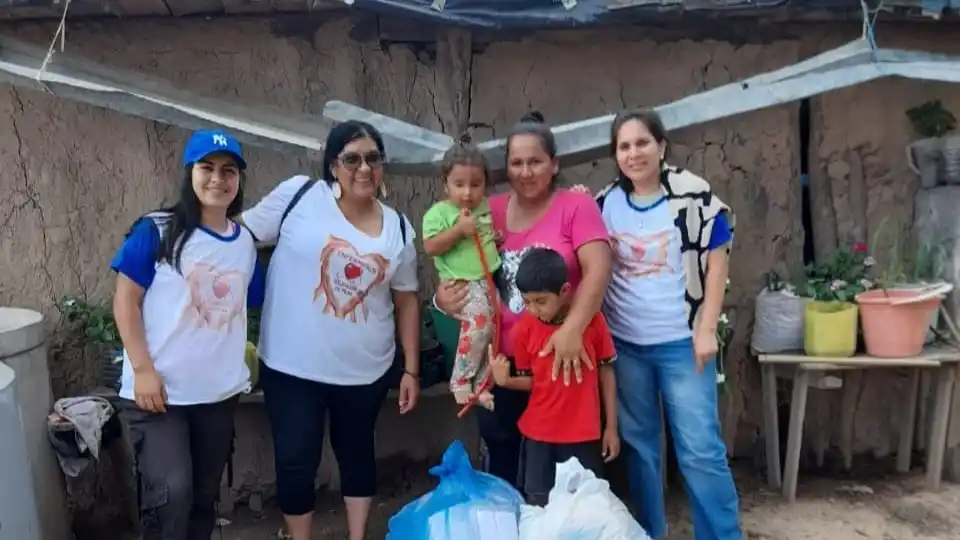 Lidia Aguilar encabeza la travesía hacia parajes olvidados del norte del país.