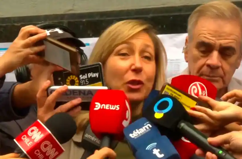 Myriam Bregman fue la primera candidata a presidenta en votar