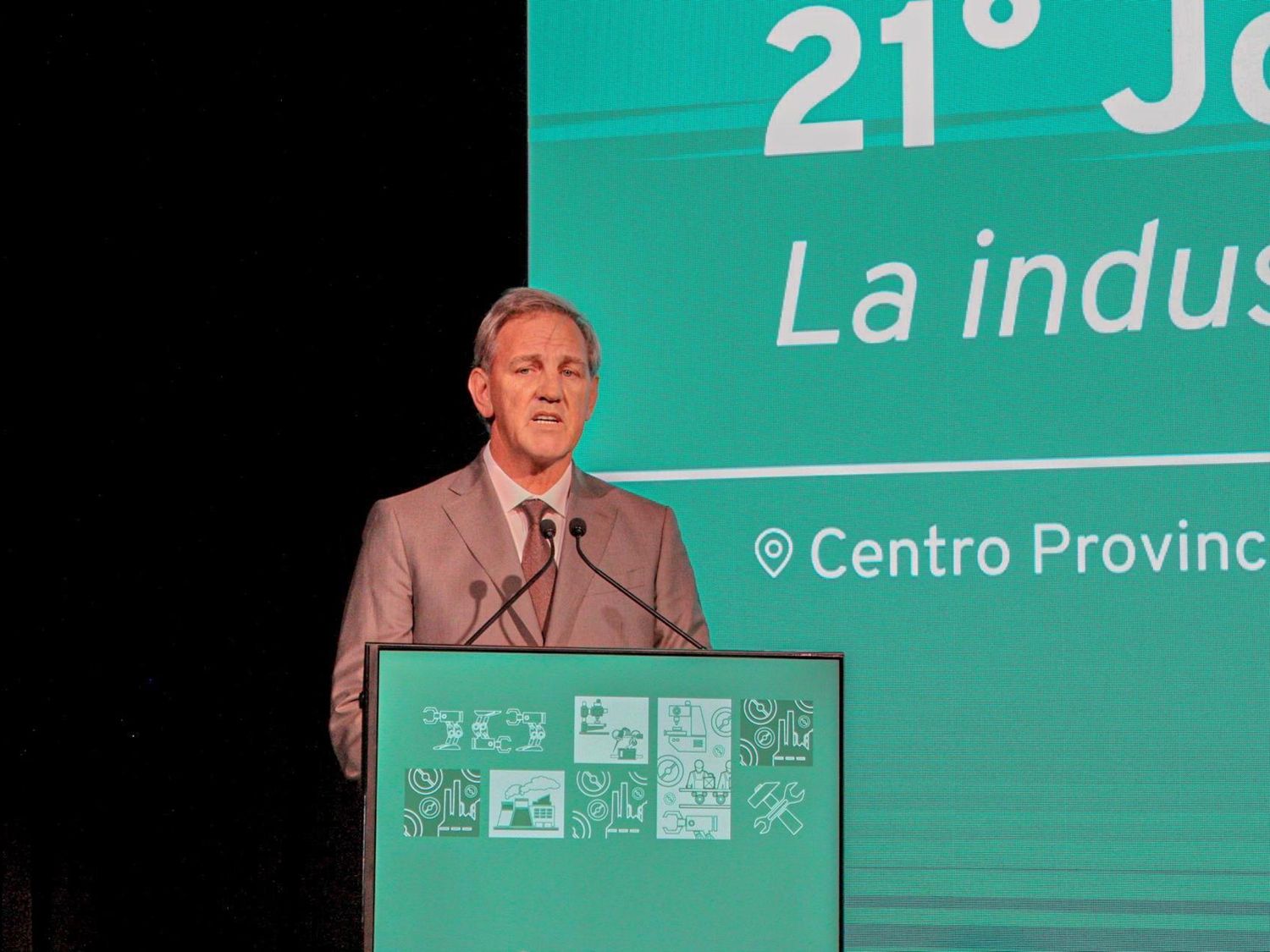 presidente de UIER, Gabriel Bourdin