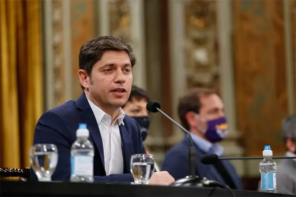 Kicillof dijo que es un “error” avanzar en aperturas y habló de momento “crucial”